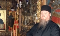У чудотворной ватопедской иконы Отрады и Утешения